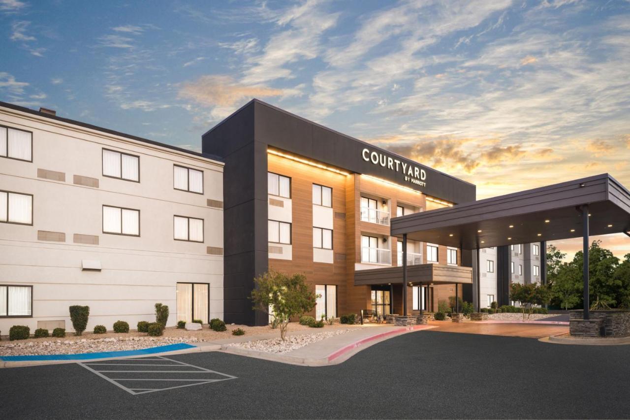 Courtyard El Paso Airport Hotell Exteriör bild